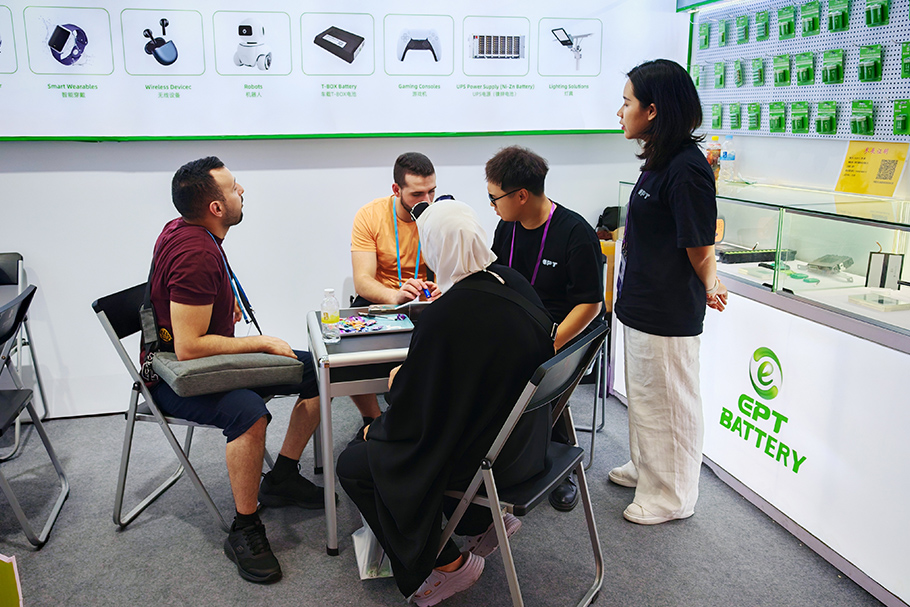 廣交會(huì)現(xiàn)場交流